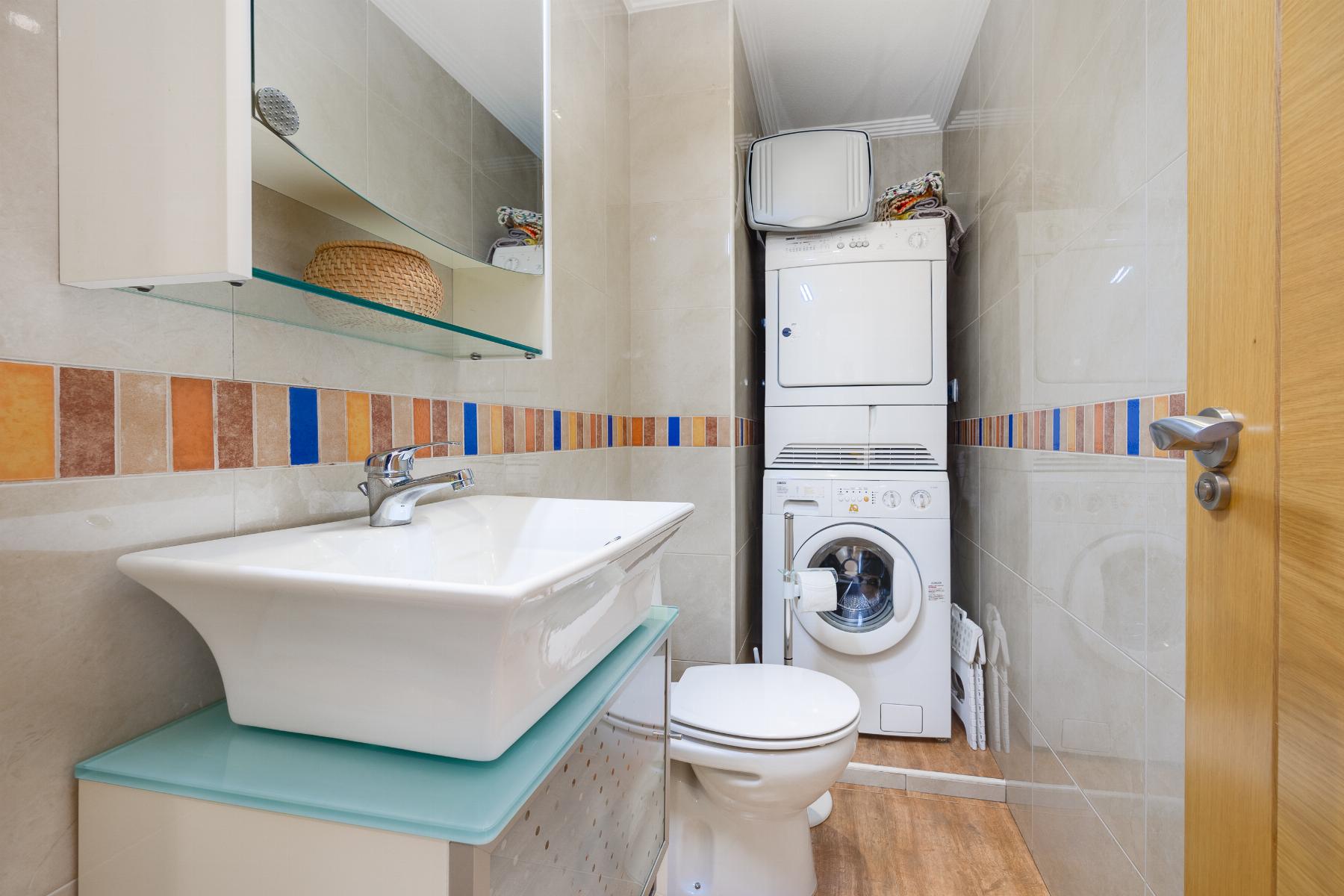 Resale - 3 Bedroom 2 Bathroom Apartamento in Torrevieja - Playa Acequion - Alicante Resale - 3 Bedroom 2 Bathroom Apartamento in Torrevieja - Playa Acequion - Alicante