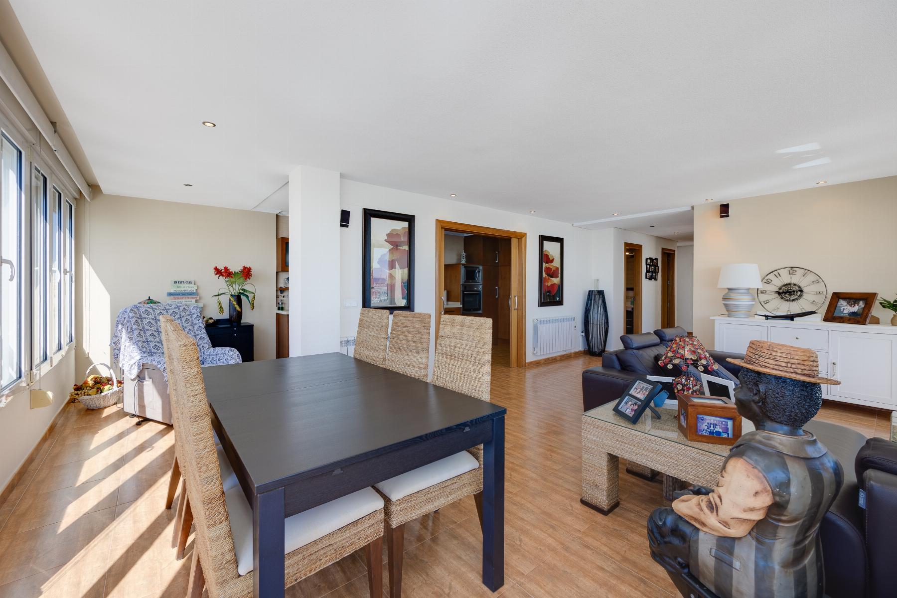 Resale - 3 Bedroom 2 Bathroom Apartamento in Torrevieja - Playa Acequion - Alicante Resale - 3 Bedroom 2 Bathroom Apartamento in Torrevieja - Playa Acequion - Alicante