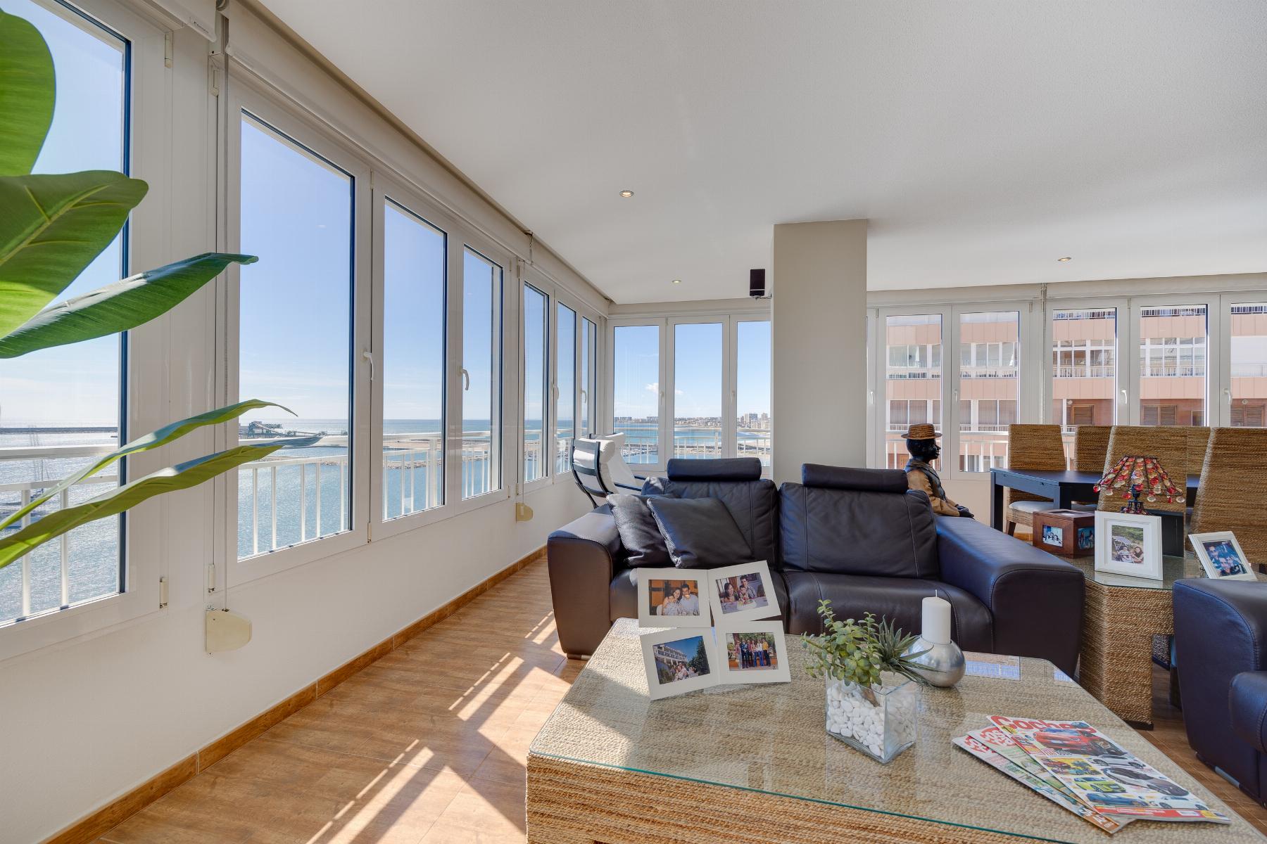 Resale - 3 Bedroom 2 Bathroom Apartamento in Torrevieja - Playa Acequion - Alicante Resale - 3 Bedroom 2 Bathroom Apartamento in Torrevieja - Playa Acequion - Alicante