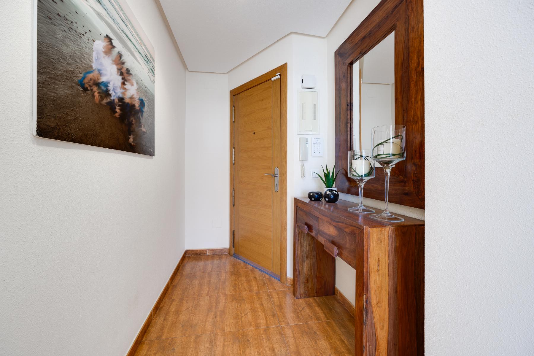 Resale - 3 Bedroom 2 Bathroom Apartamento in Torrevieja - Playa Acequion - Alicante Resale - 3 Bedroom 2 Bathroom Apartamento in Torrevieja - Playa Acequion - Alicante