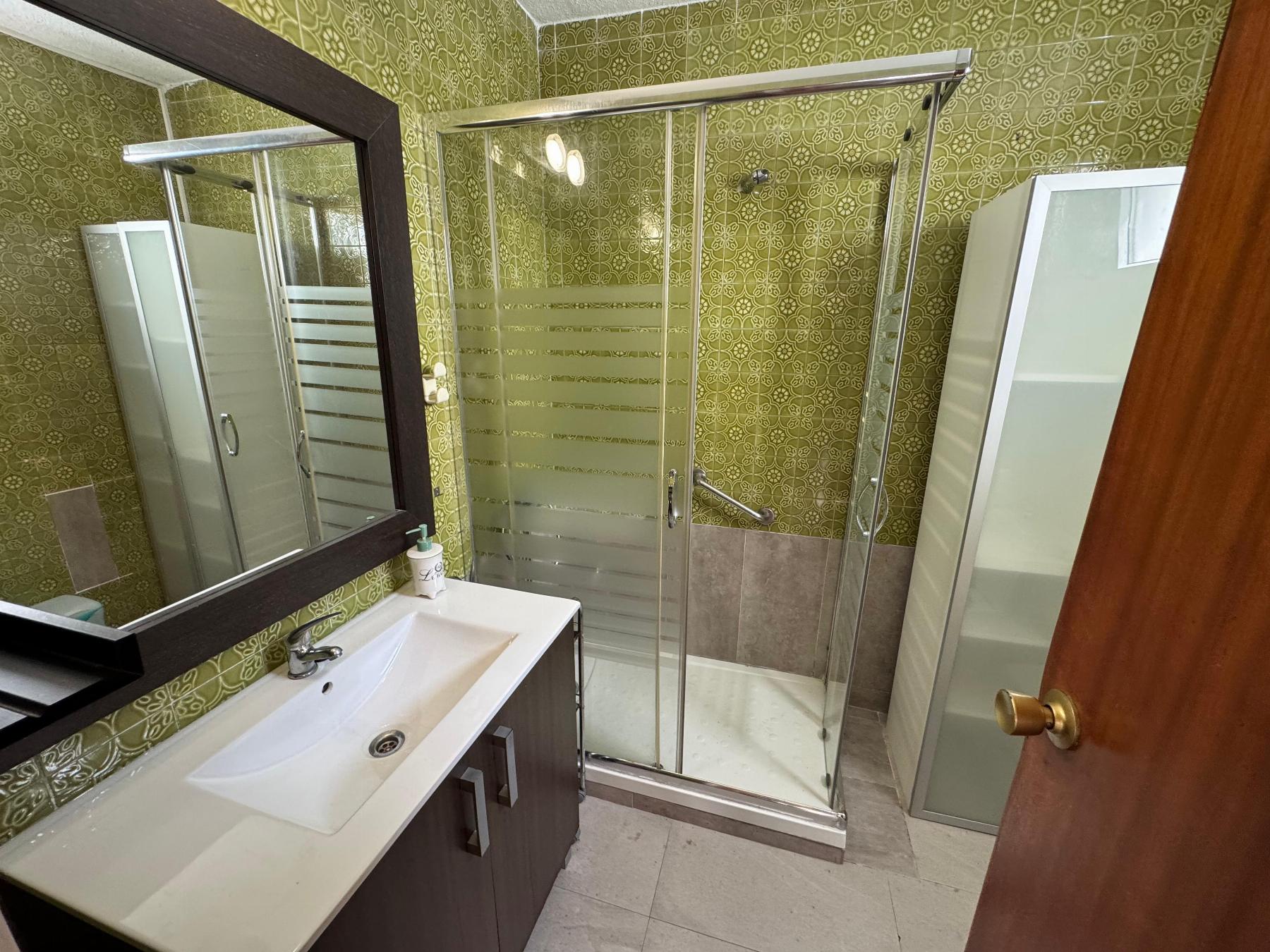 Resale - 3 Bedroom 1 Bathroom Apartamento in Torrevieja - Playa Acequion - Alicante Resale - 3 Bedroom 1 Bathroom Apartamento in Torrevieja - Playa Acequion - Alicante