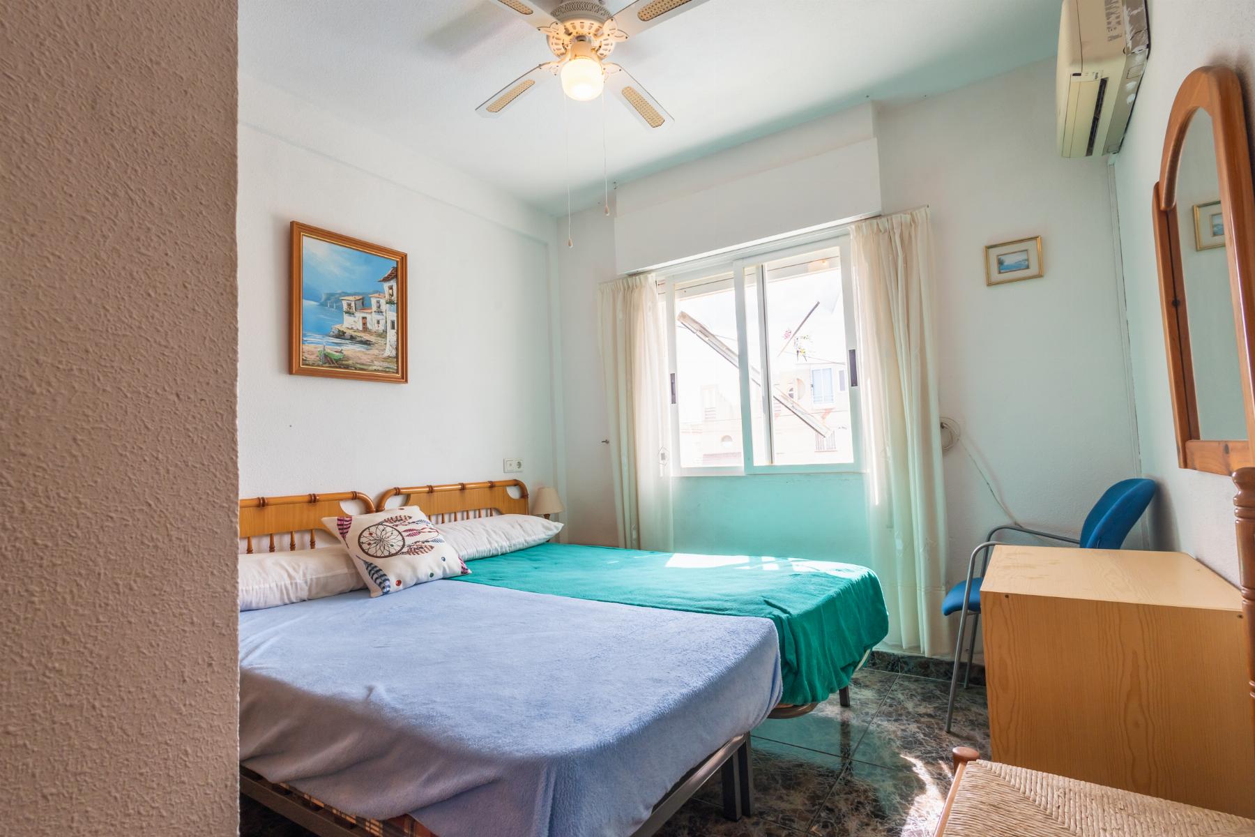Resale - 4 Bedroom 2 Bathroom Chalet in Torrevieja - torreta III - Alicante Resale - 4 Bedroom 2 Bathroom Chalet in Torrevieja - torreta III - Alicante