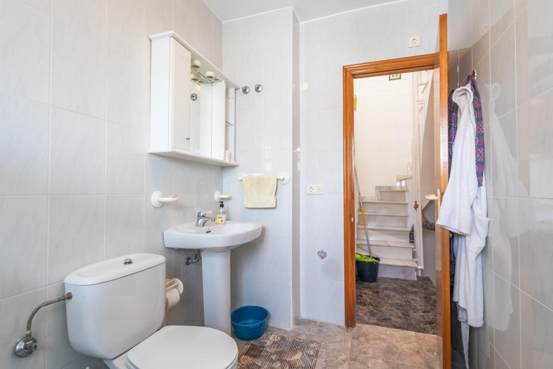 Resale - 4 Bedroom 2 Bathroom Chalet in Torrevieja - torreta III - Alicante Resale - 4 Bedroom 2 Bathroom Chalet in Torrevieja - torreta III - Alicante