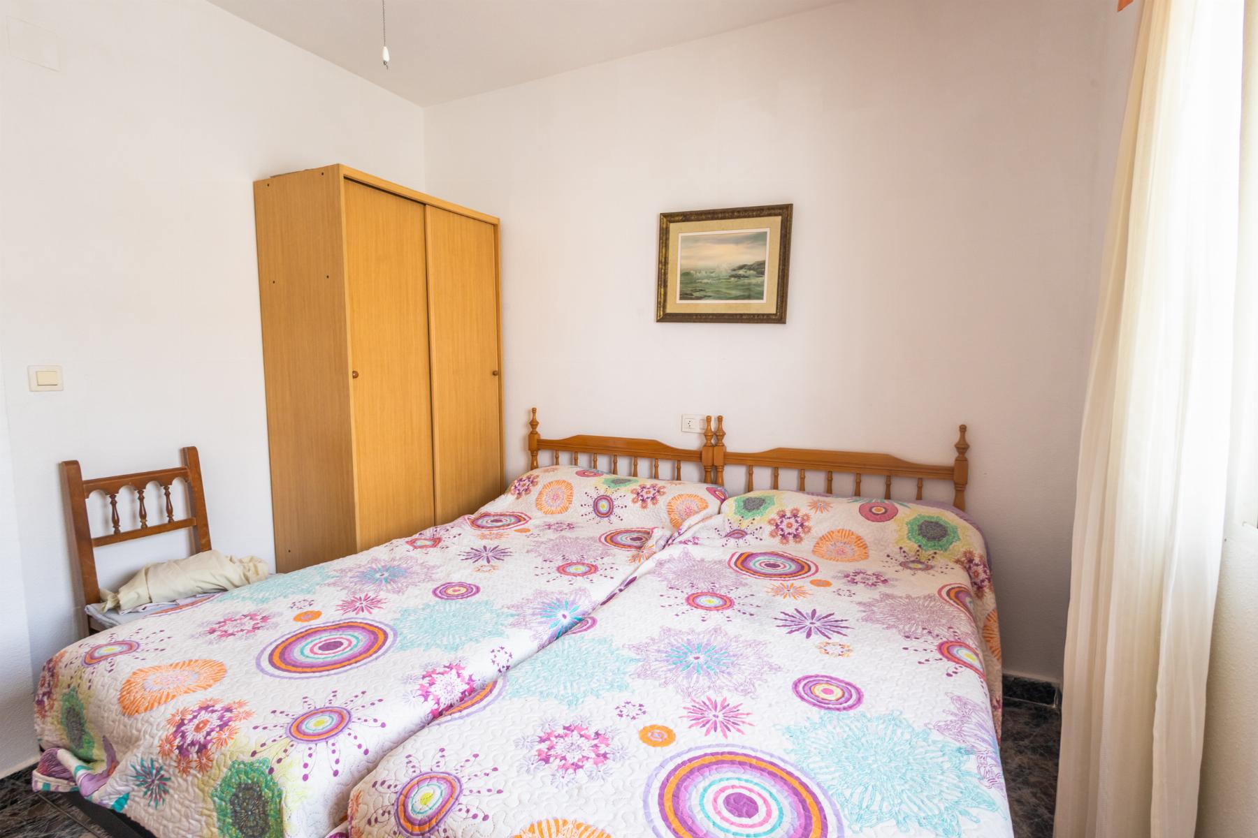 Resale - 4 Bedroom 2 Bathroom Chalet in Torrevieja - torreta III - Alicante Resale - 4 Bedroom 2 Bathroom Chalet in Torrevieja - torreta III - Alicante