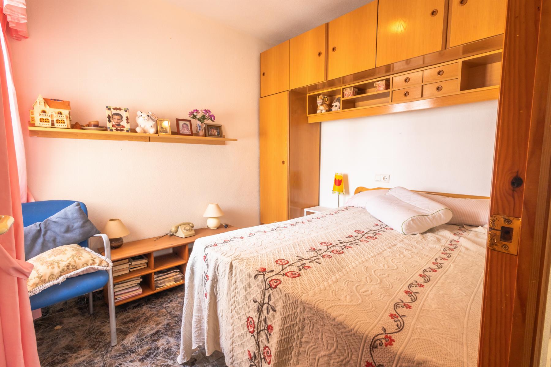 Resale - 4 Bedroom 2 Bathroom Chalet in Torrevieja - torreta III - Alicante Resale - 4 Bedroom 2 Bathroom Chalet in Torrevieja - torreta III - Alicante