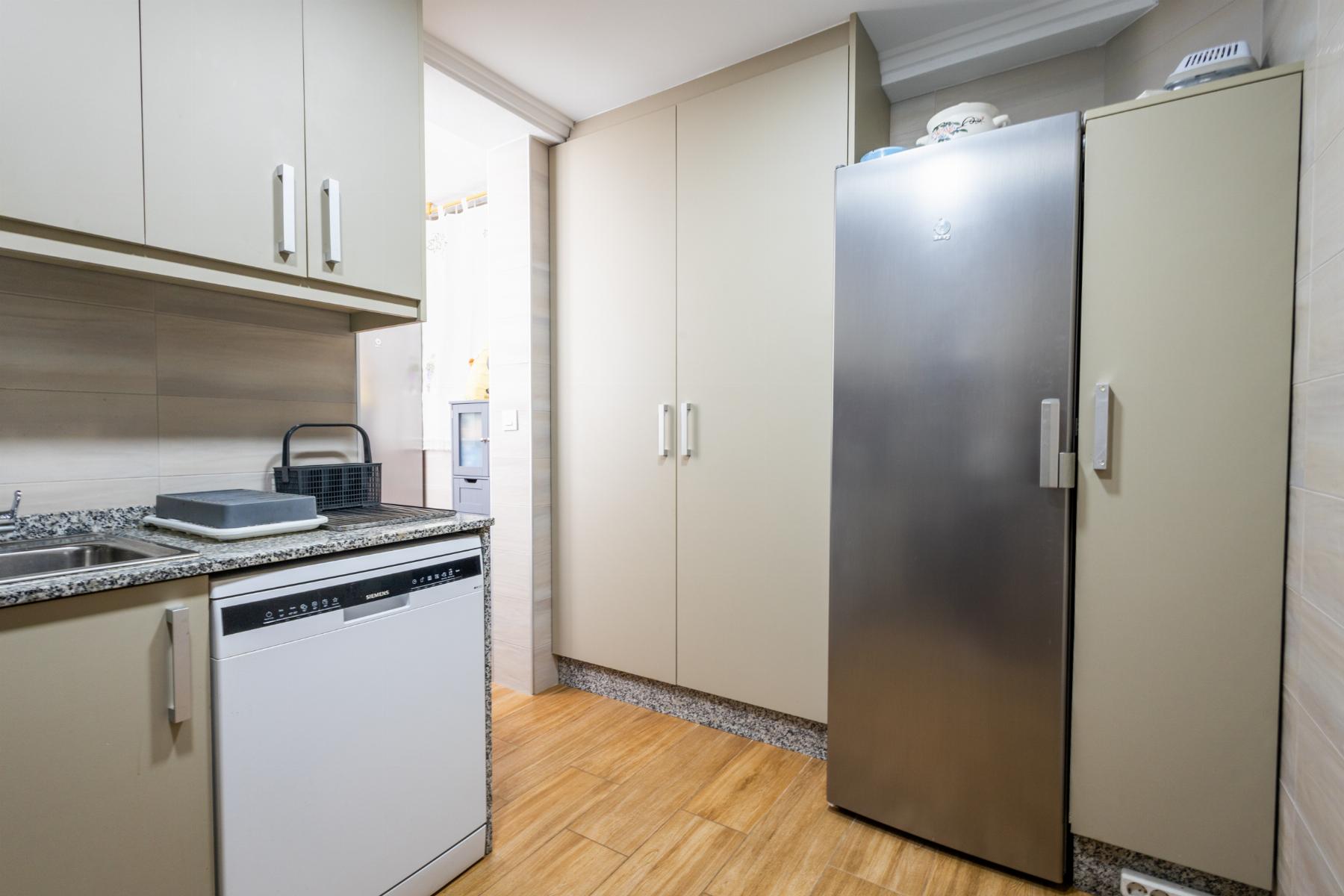Resale - 3 Bedroom 2 Bathroom Apartamento in Torrevieja - Playa del Acequión - Alicante Resale - 3 Bedroom 2 Bathroom Apartamento in Torrevieja - Playa del Acequión - Alicante