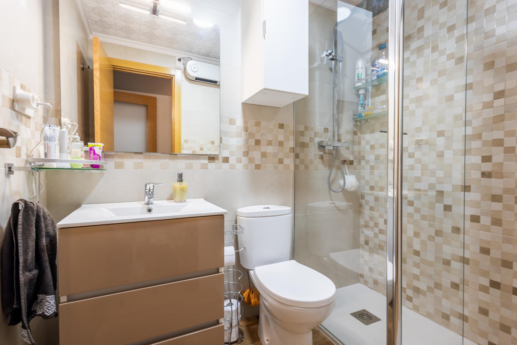 Resale - 3 Bedroom 2 Bathroom Apartamento in Torrevieja - Playa del Acequión - Alicante Resale - 3 Bedroom 2 Bathroom Apartamento in Torrevieja - Playa del Acequión - Alicante