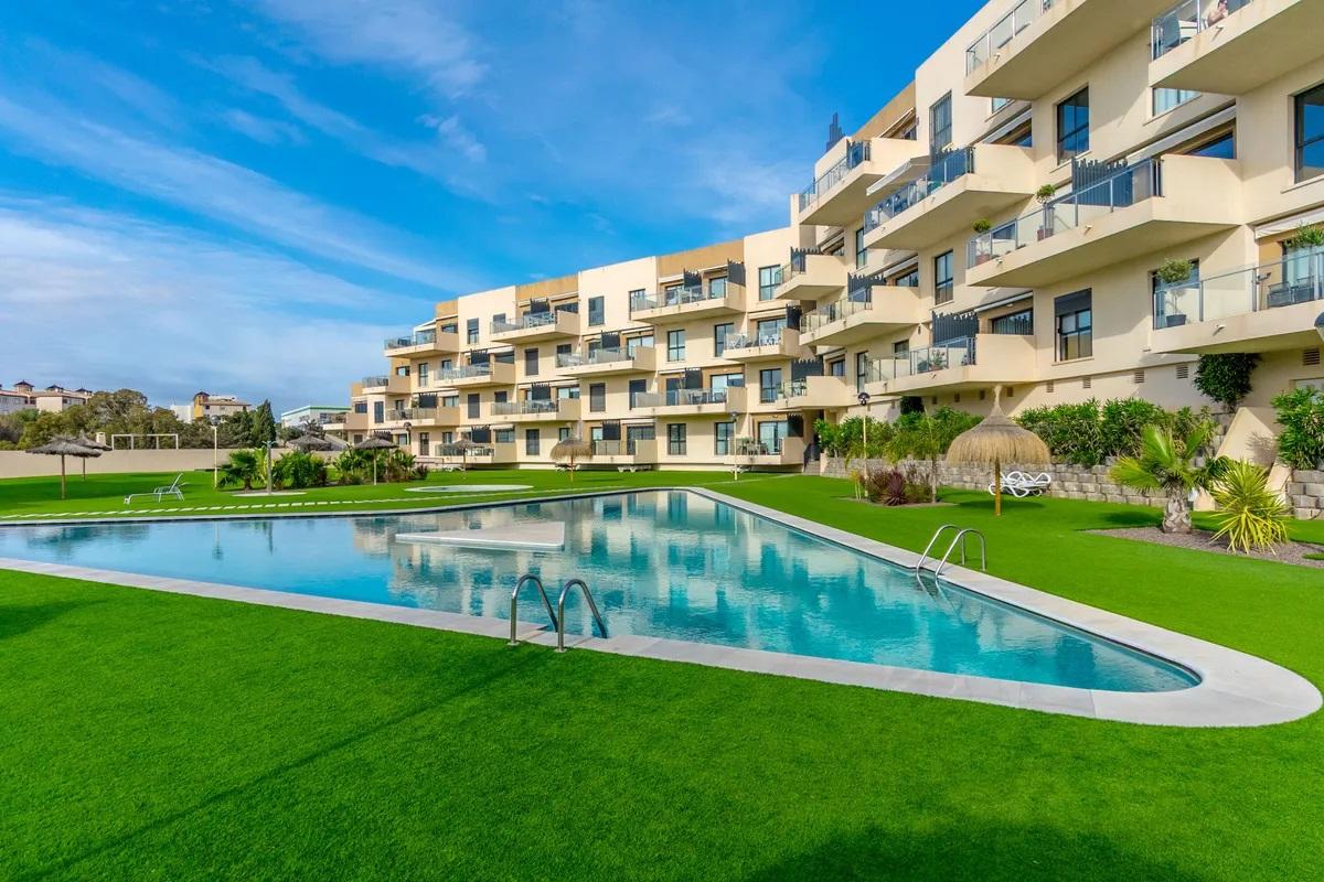 Resale - 3 Bedroom 2 Bathroom Chalet in Orihuela Costa - La Zenia - Alicante Resale - 3 Bedroom 2 Bathroom Chalet in Orihuela Costa - La Zenia - Alicante