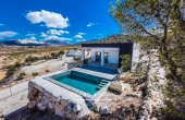 XV4S2688, 3 bedroom 2 bathroom  build villa with pool and garage
