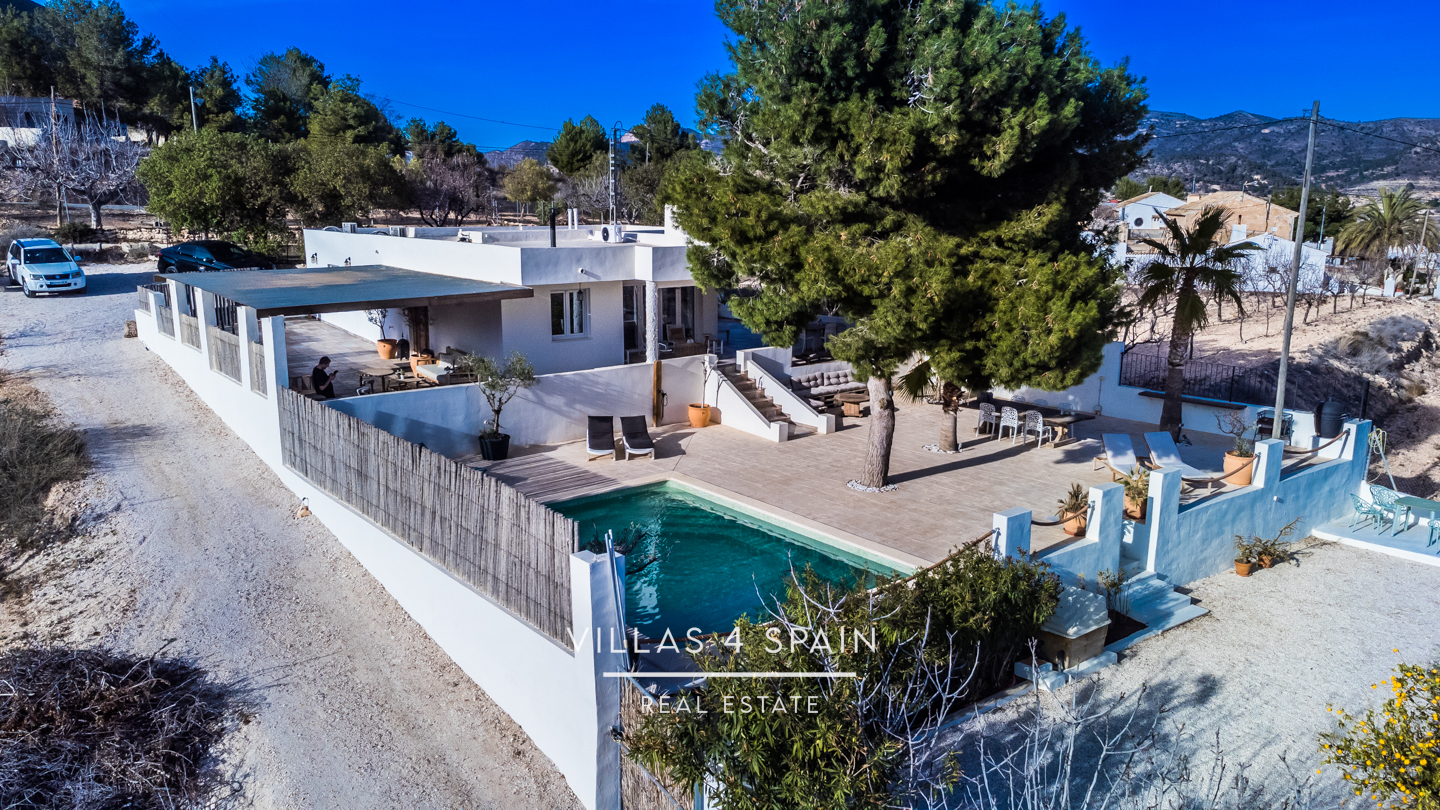 Resale - 8/9 Bed 5 Bath Multi-Home Estate with 2 Pools in La Romana Alicante - Ctra. Algueña - Alicante Resale - 8/9 Bed 5 Bath Multi-Home Estate with 2 Pools in La Romana Alicante - Ctra. Algueña - Alicante