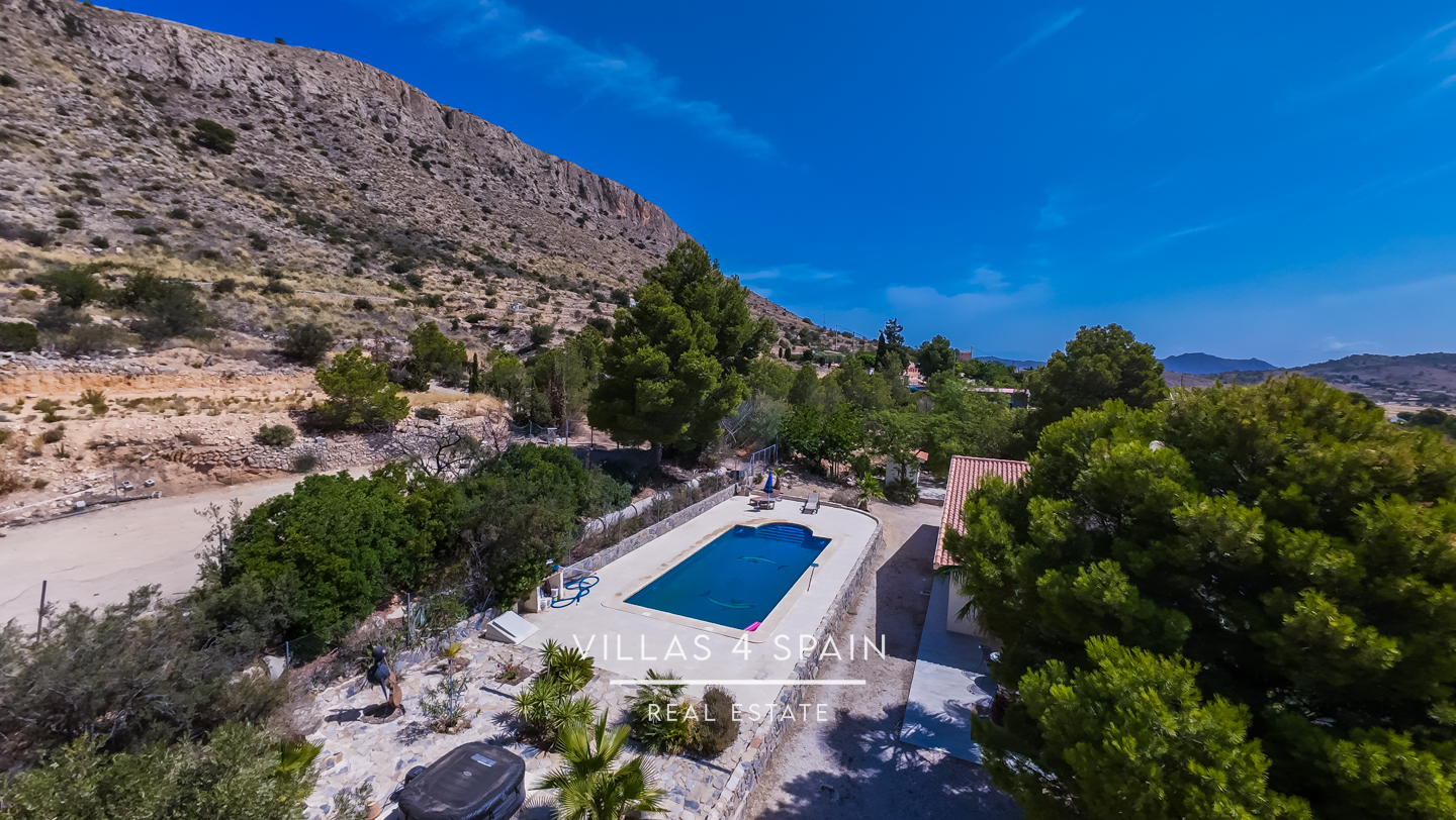 Resale - 3 Bed 2 Bath Villa with Equestrian facilities in Hondon de las Nieves Alicante - solana 6 - Alicante Resale - 3 Bed 2 Bath Villa with Equestrian facilities in Hondon de las Nieves Alicante - solana 6 - Alicante
