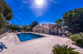 CV4S2967, 3 Bed 2 Bath Villa with Equestrian facilities in Hondon de las Nieves Alicante
