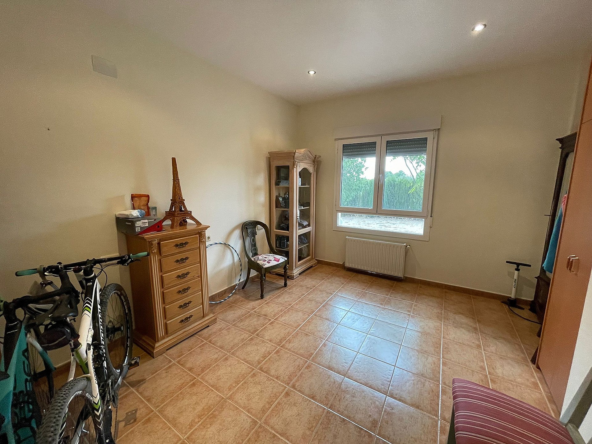 Resale - 4 Bedroom 2 Bathroom Villa in Yecla - - Murcia Resale - 4 Bedroom 2 Bathroom Villa in Yecla - - Murcia
