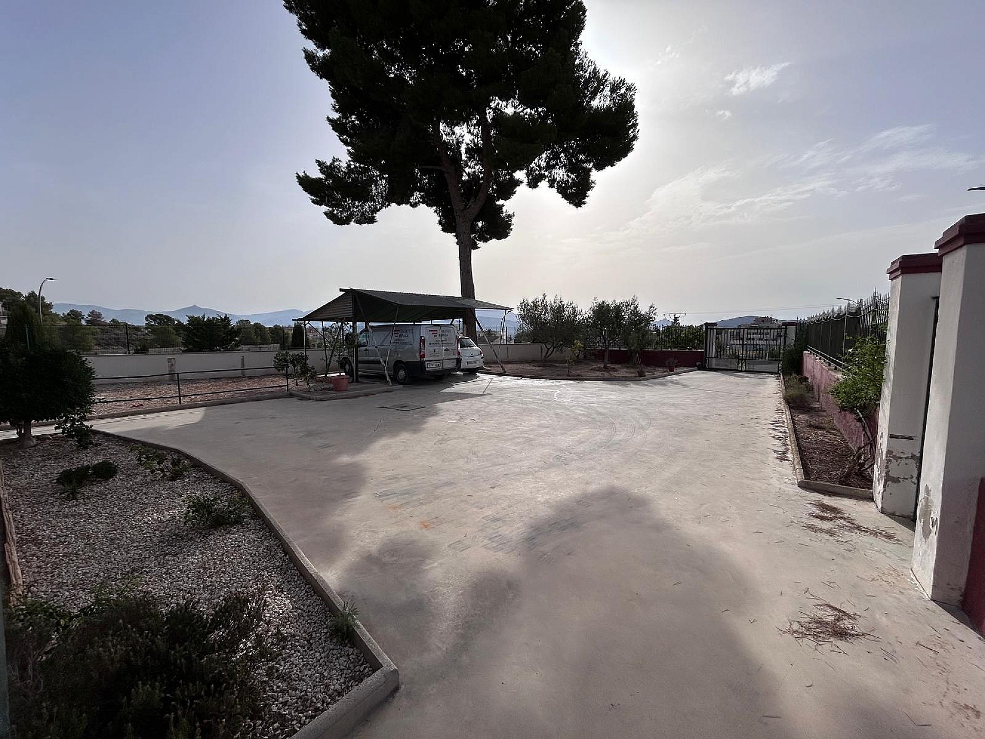 Resale - 6 Bedroom 2 Bathroom Villa in Monovar - - Alicante Resale - 6 Bedroom 2 Bathroom Villa in Monovar - - Alicante
