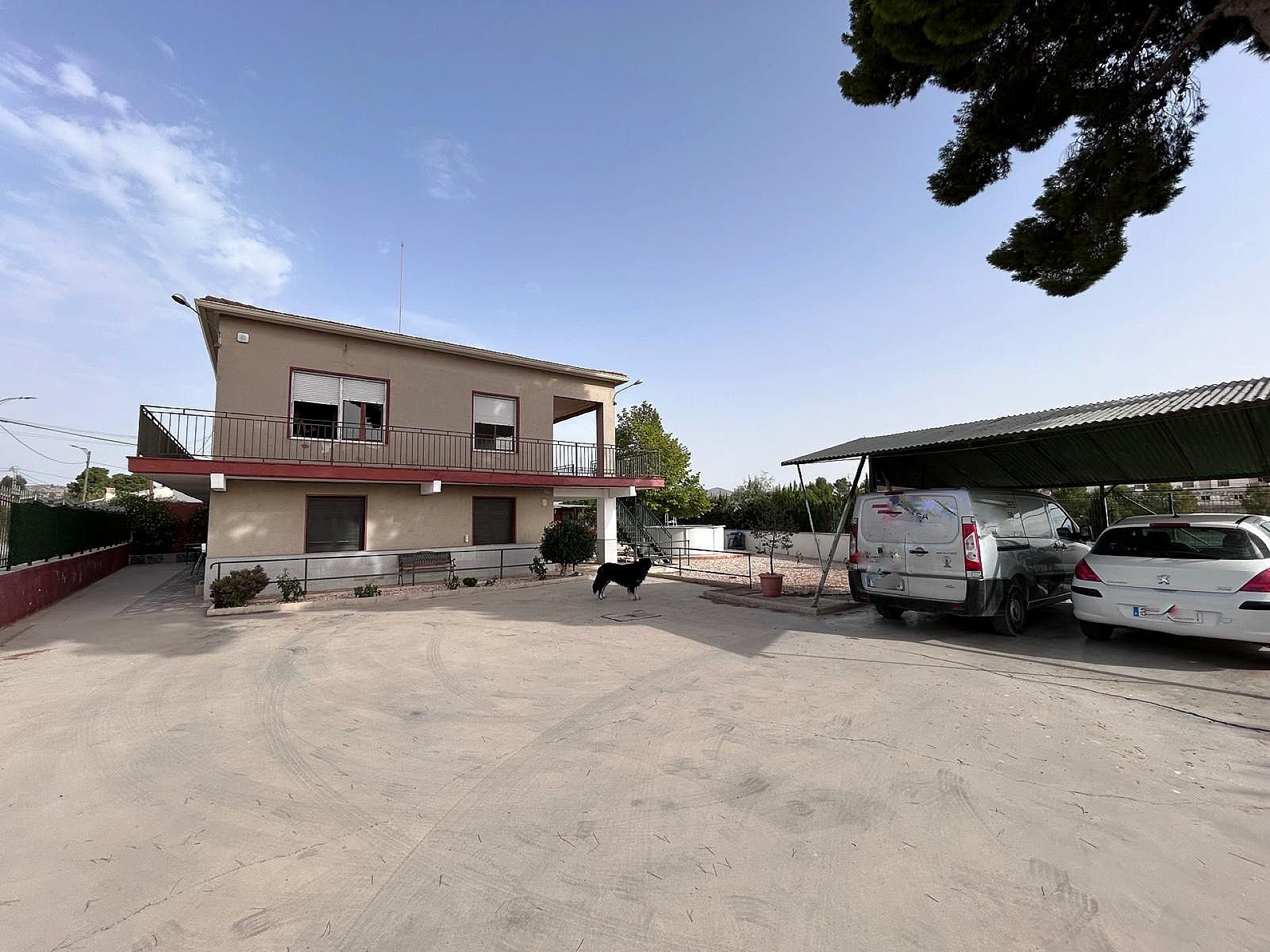 Resale - 6 Bedroom 2 Bathroom Villa in Monovar - - Alicante Resale - 6 Bedroom 2 Bathroom Villa in Monovar - - Alicante