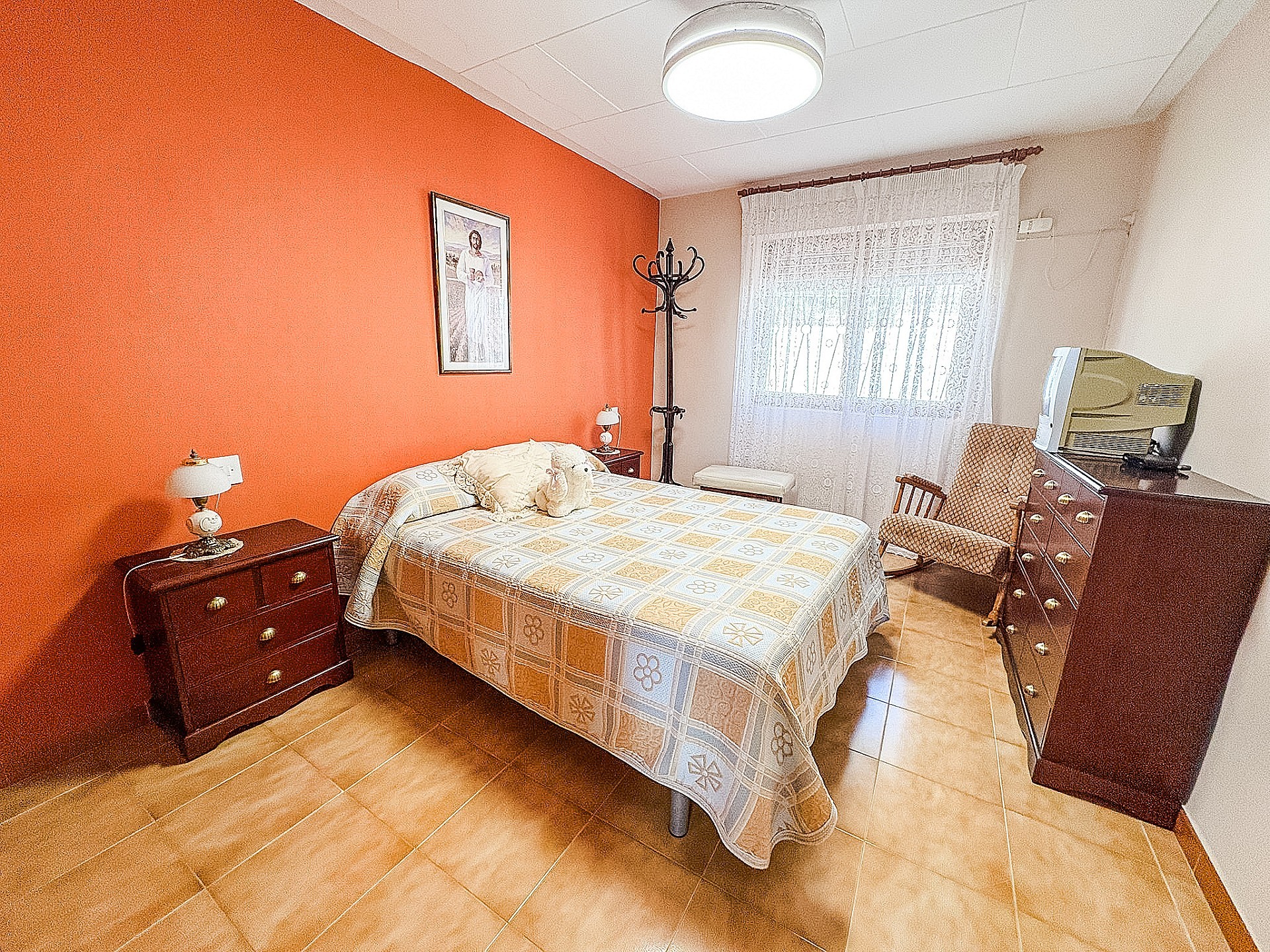 Resale - 4 Bedroom 2 Bathroom Villa in Petrer - - Alicante Resale - 4 Bedroom 2 Bathroom Villa in Petrer - - Alicante