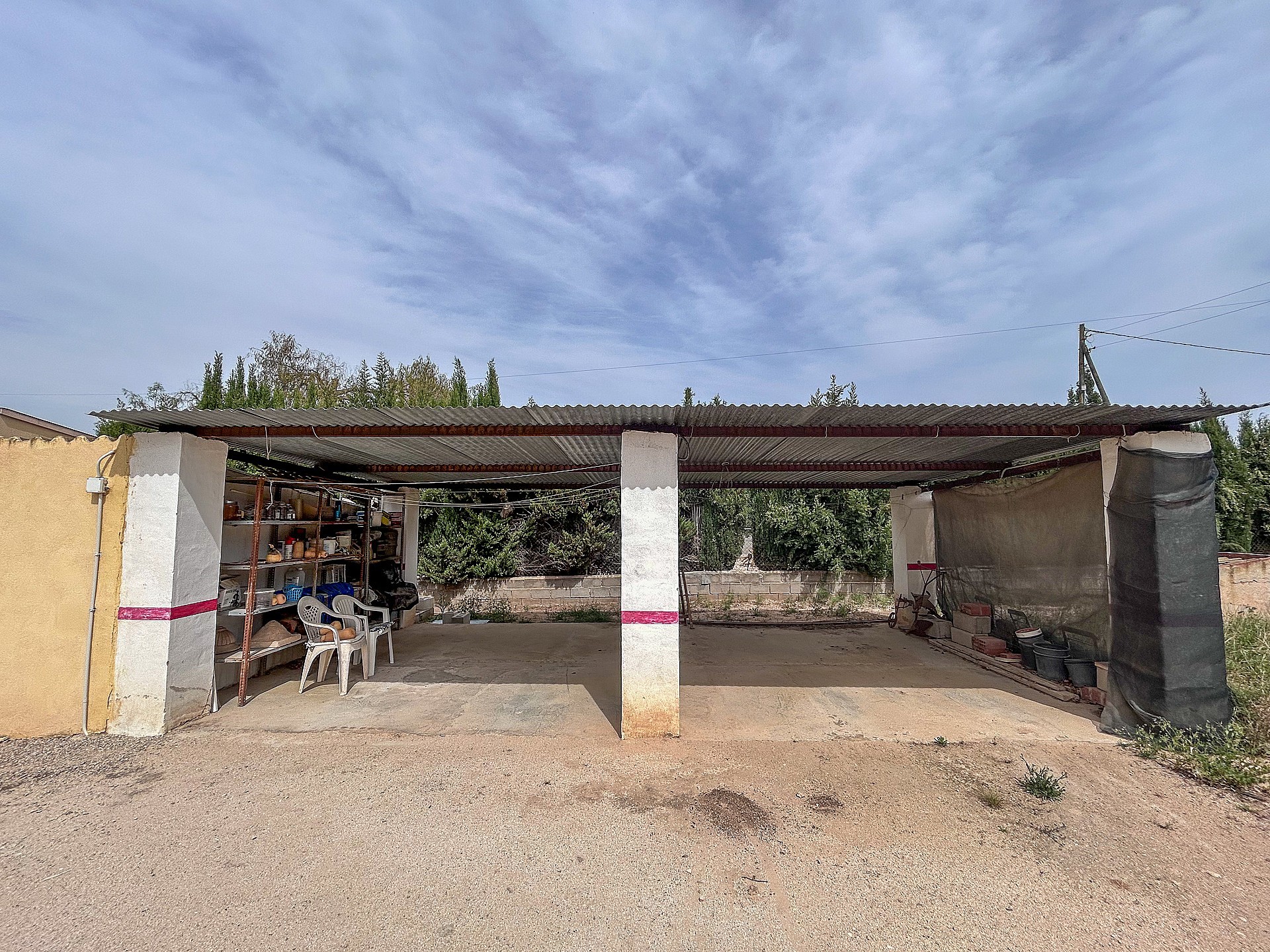 Resale - 4 Bedroom 2 Bathroom Country house in Sax - - Alicante Resale - 4 Bedroom 2 Bathroom Country house in Sax - - Alicante