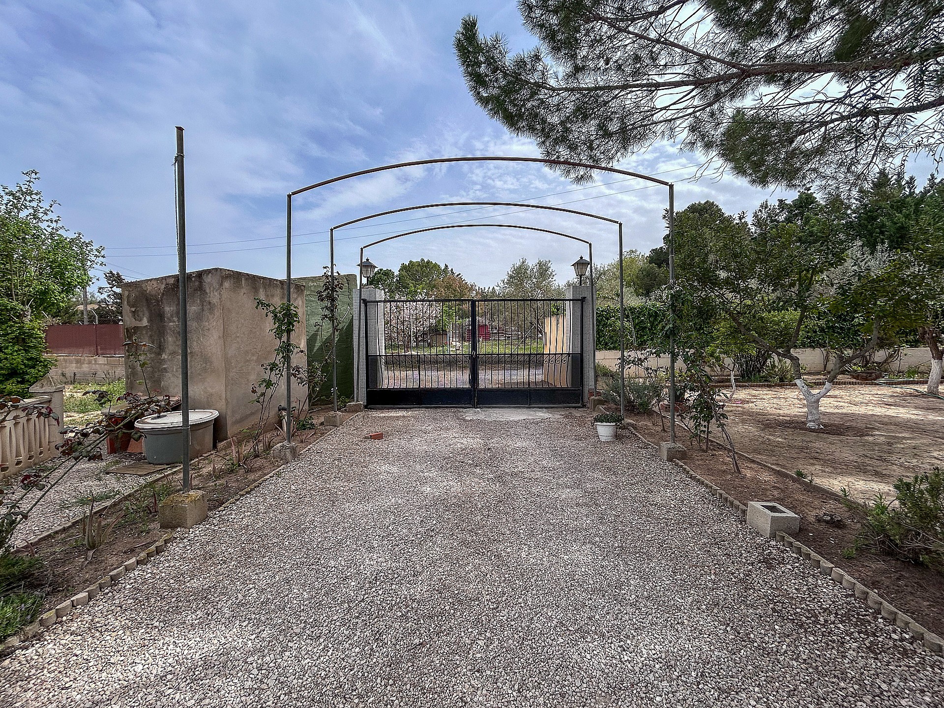 Resale - 4 Bedroom 2 Bathroom Country house in Sax - - Alicante Resale - 4 Bedroom 2 Bathroom Country house in Sax - - Alicante