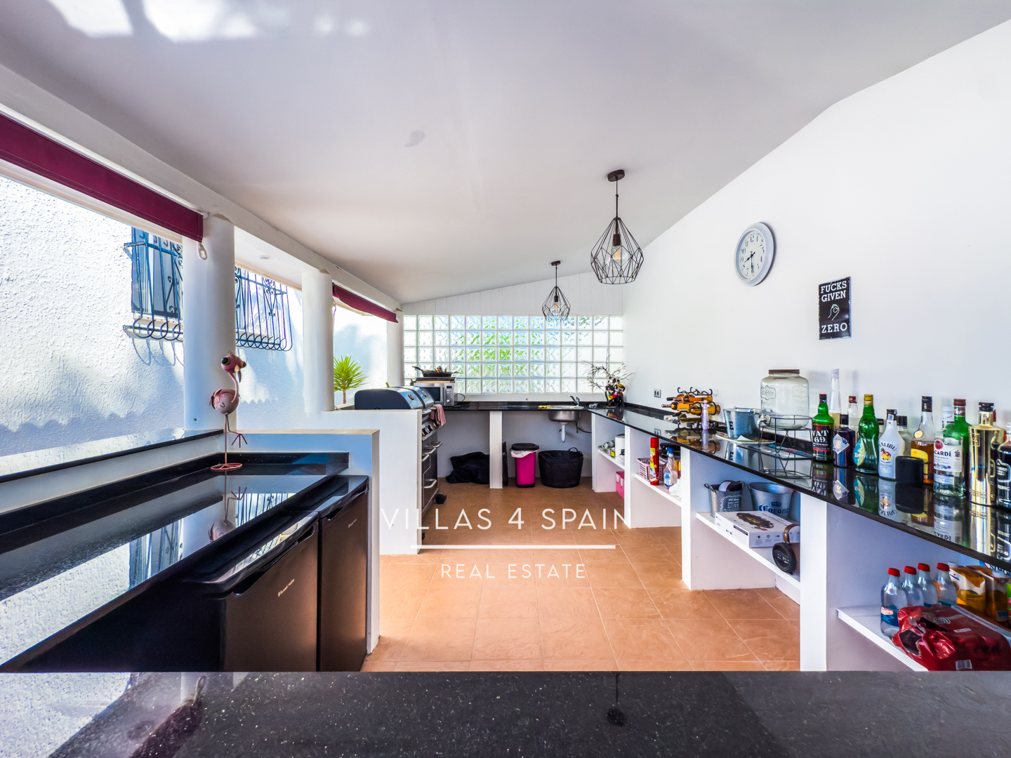 Resale - 4 Bed 4 Bath Villa with Private Pool and Garage Parking in Ciudad Quesada - CALLE PICASSO - Alicante Resale - 4 Bed 4 Bath Villa with Private Pool and Garage Parking in Ciudad Quesada - CALLE PICASSO - Alicante