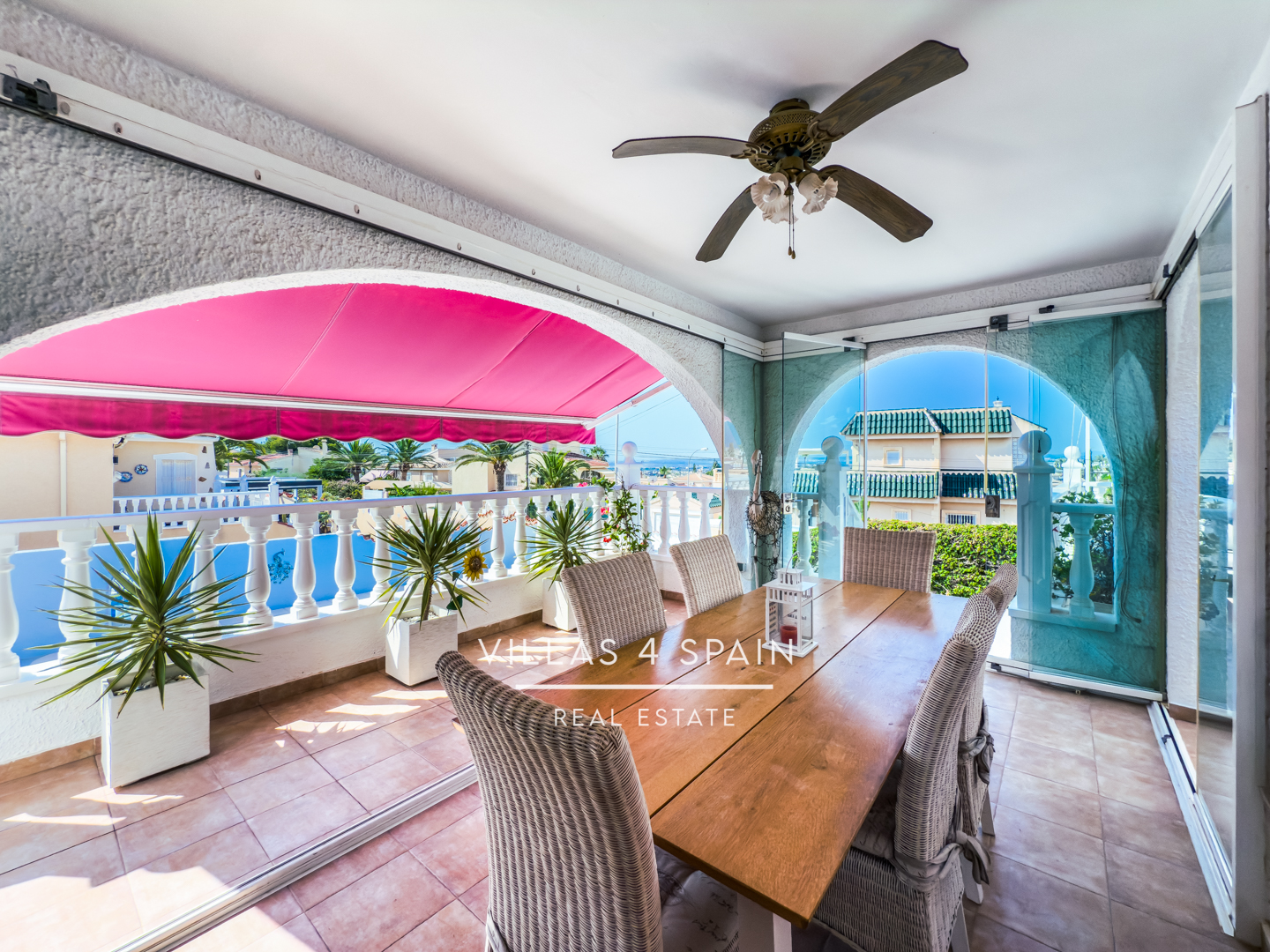 Resale - 4 Bed 4 Bath Villa with Private Pool and Garage Parking in Ciudad Quesada - CALLE PICASSO - Alicante Resale - 4 Bed 4 Bath Villa with Private Pool and Garage Parking in Ciudad Quesada - CALLE PICASSO - Alicante