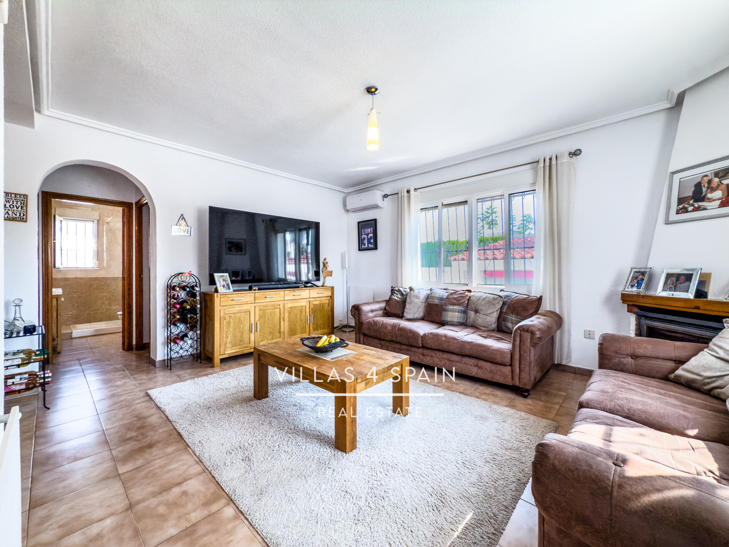 Resale - 4 Bed 4 Bath Villa with Private Pool and Garage Parking in Ciudad Quesada - CALLE PICASSO - Alicante Resale - 4 Bed 4 Bath Villa with Private Pool and Garage Parking in Ciudad Quesada - CALLE PICASSO - Alicante