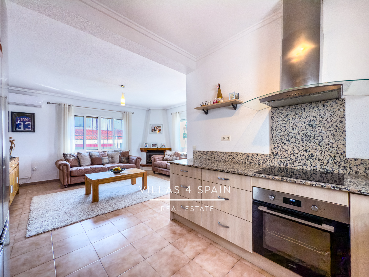 Resale - 4 Bed 4 Bath Villa with Private Pool and Garage Parking in Ciudad Quesada - CALLE PICASSO - Alicante Resale - 4 Bed 4 Bath Villa with Private Pool and Garage Parking in Ciudad Quesada - CALLE PICASSO - Alicante