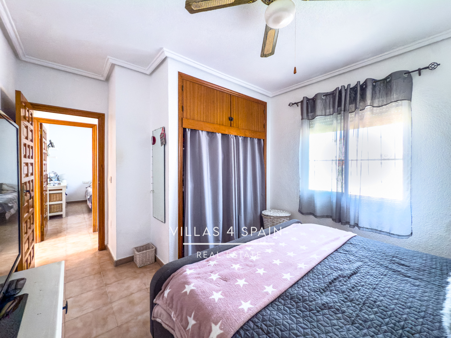 Resale - 4 Bed 4 Bath Villa with Private Pool and Garage Parking in Ciudad Quesada - CALLE PICASSO - Alicante Resale - 4 Bed 4 Bath Villa with Private Pool and Garage Parking in Ciudad Quesada - CALLE PICASSO - Alicante