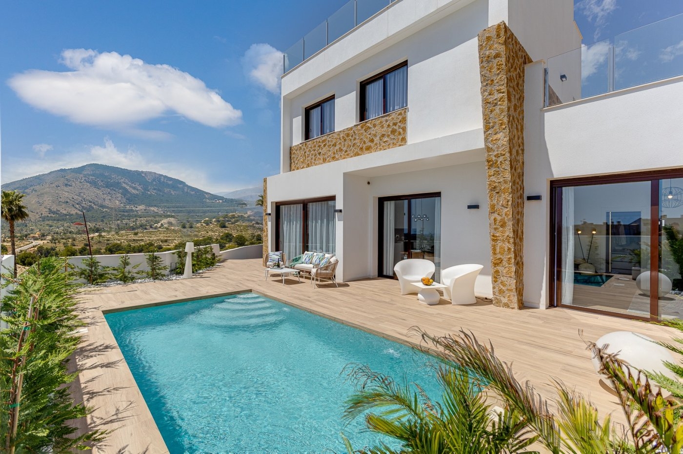 4 Bedroom 4 Bathroom villa in Finestrat