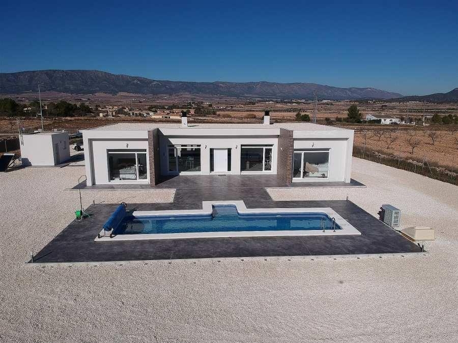 3 Bedroom 2 Bathroom villa in Pinoso