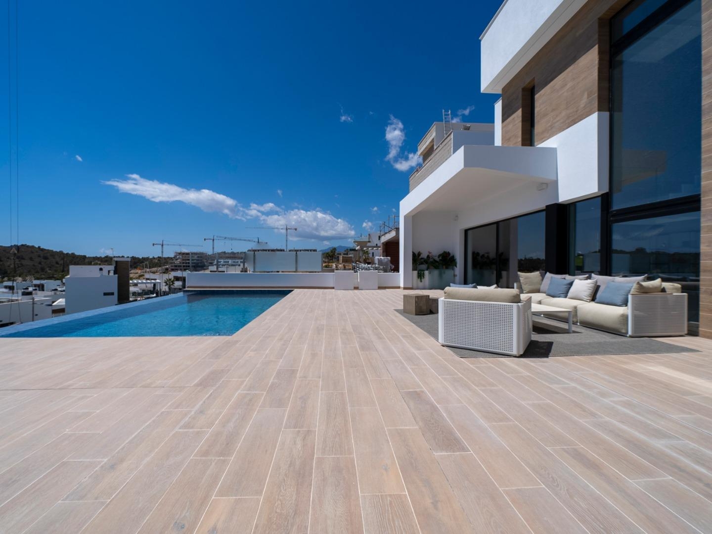 4 Bedroom 5 Bathroom villa in Finestrat