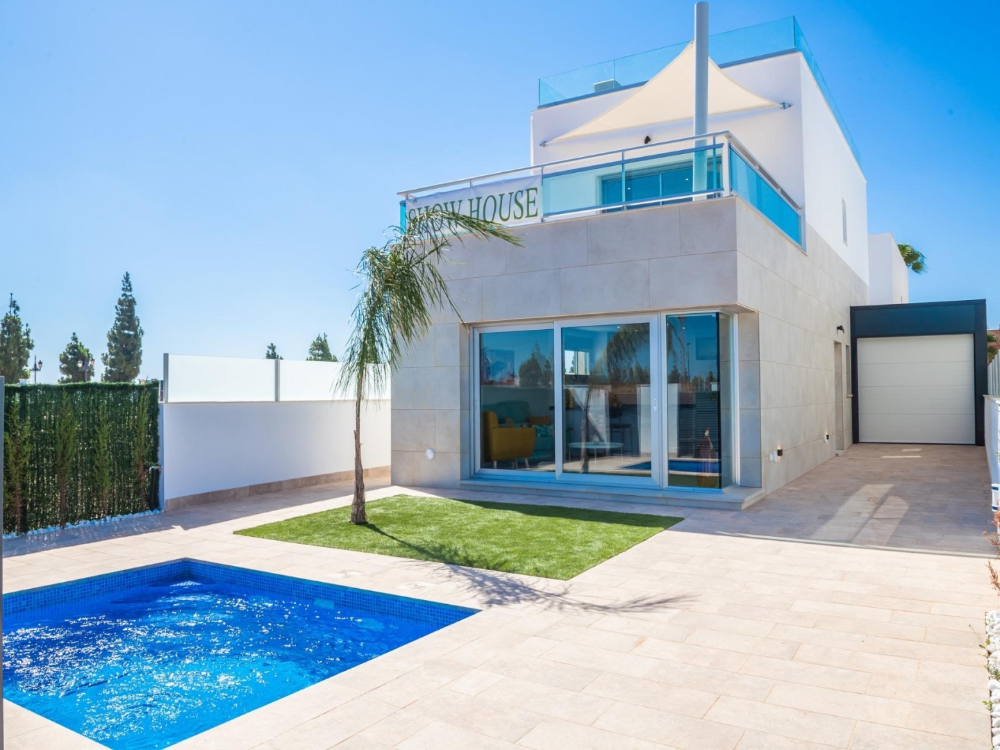 3 Bedroom 2 Bathroom villa in Los Alcazares