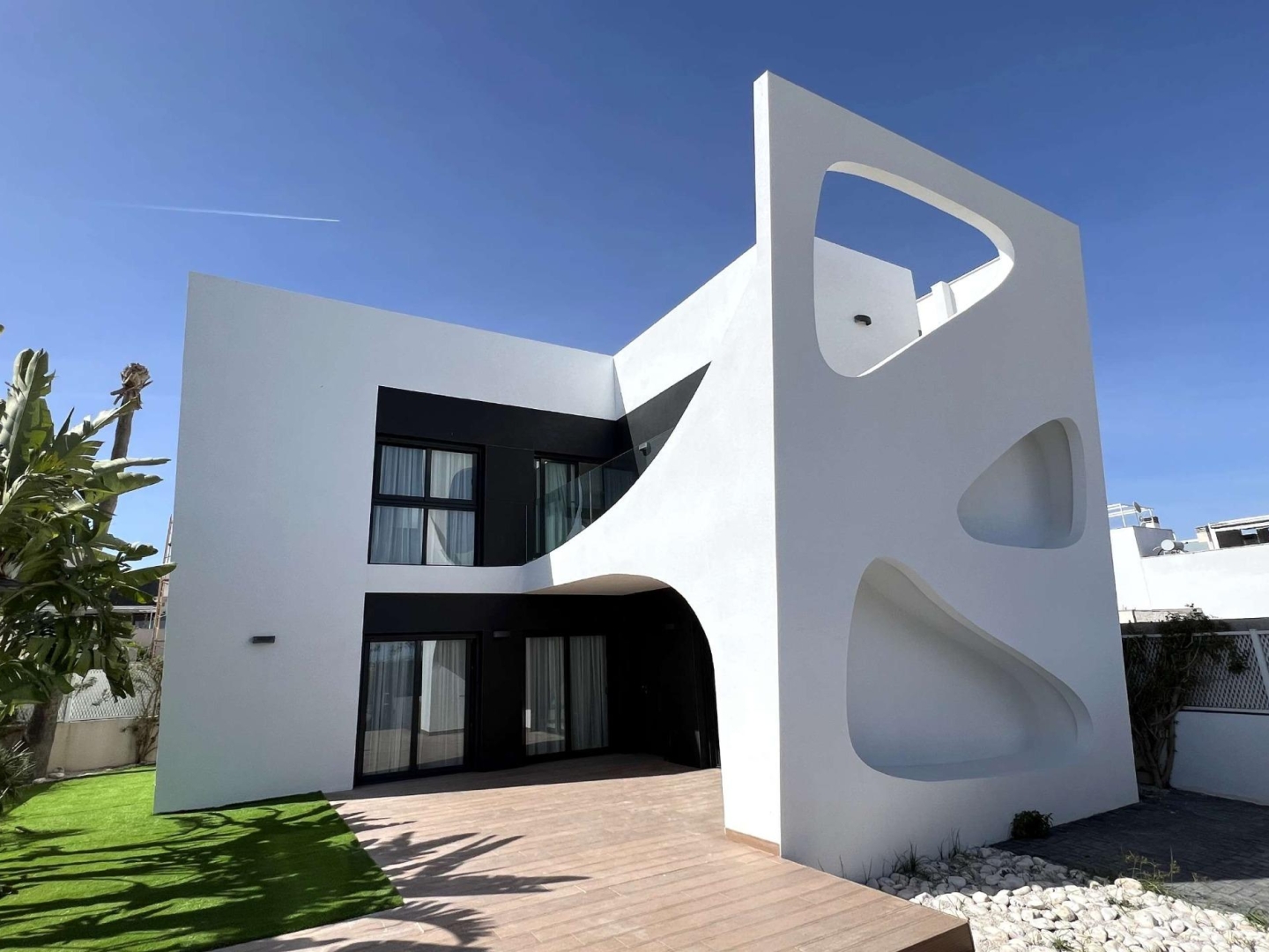 3 Bedroom 3 Bathroom villa in Rojales