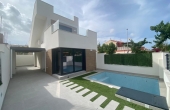 6-2385-115-10-115/3935, 3 Bedroom 2 Bathroom villa in Los Alcazares