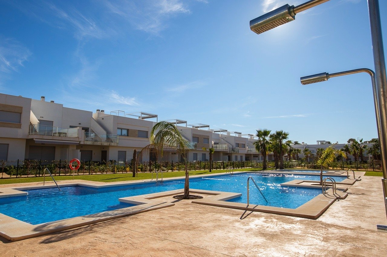 2 Bedroom 2 Bathroom Top Floor Bungalow in Orihuela
