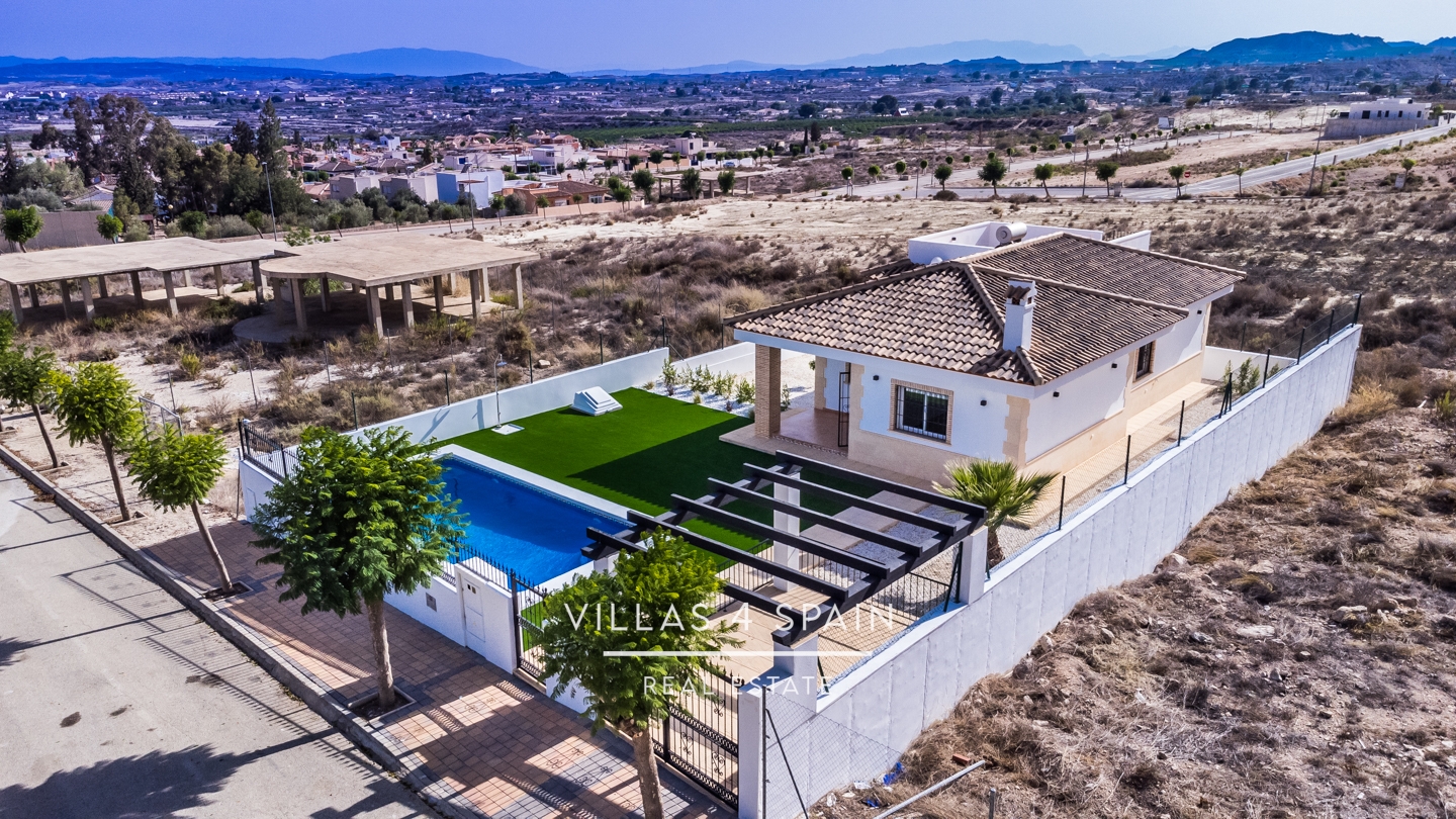 3 Bedroom 2 Bathroom Villa with Private Pool and Parking