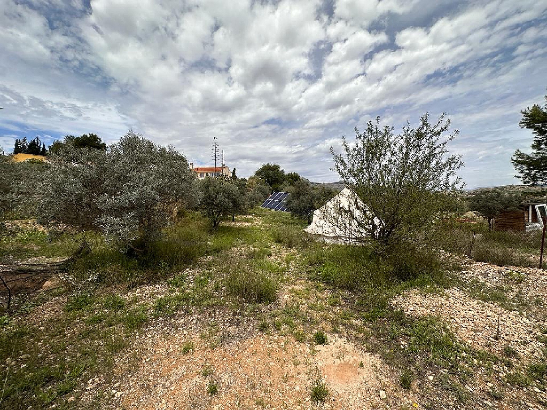 Resale - 5 Bedroom 2 Bathroom Villa in Sax - - Alicante Resale - 5 Bedroom 2 Bathroom Villa in Sax - - Alicante