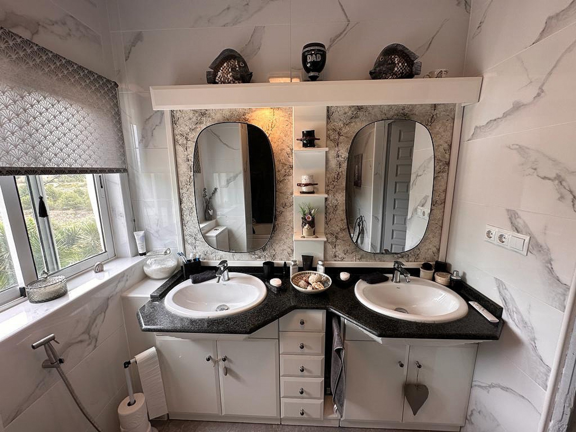 Resale - 5 Bedroom 2 Bathroom Villa in Sax - - Alicante Resale - 5 Bedroom 2 Bathroom Villa in Sax - - Alicante