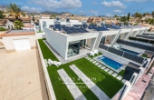 2 Bedroom 2 Bathroom Corner Villa with Private Pool and parking