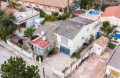CV4S2222, 4 Bedroom 3 bathroom villa with 2 guest apartments in los baños de fortuna 