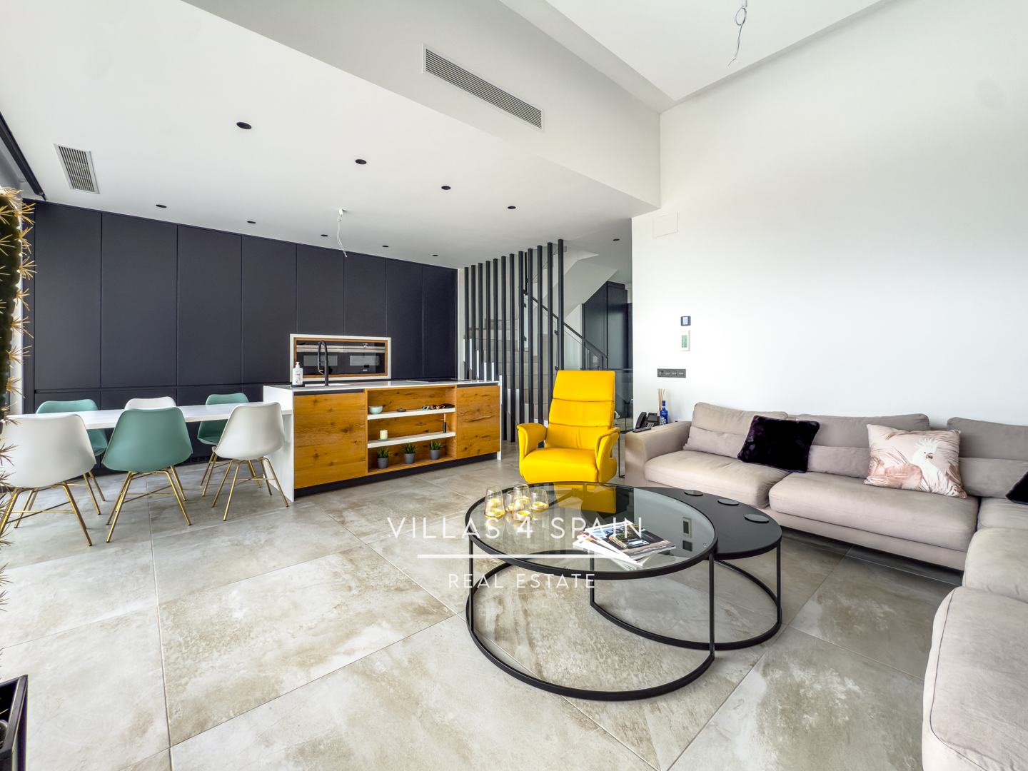 Resale - 4 bed 5 bath villa with private pool in Ciudad Quesada with sea views - av. del recorral - Alicante Resale - 4 bed 5 bath villa with private pool in Ciudad Quesada with sea views - av. del recorral - Alicante