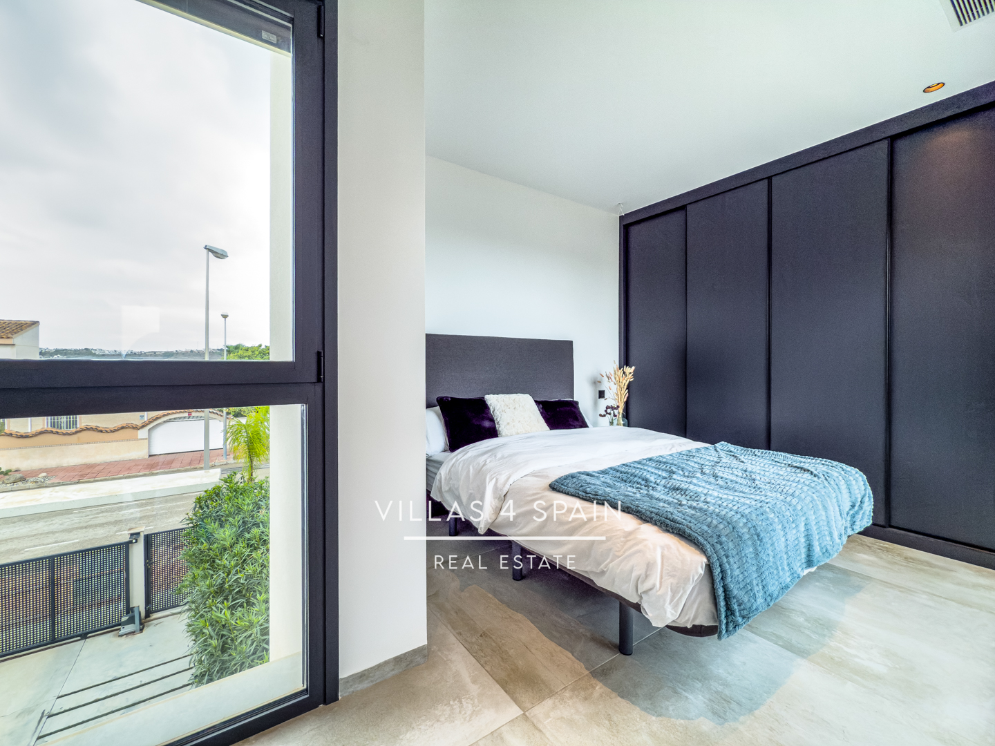 Resale - 4 bed 5 bath villa with private pool in Ciudad Quesada with sea views - av. del recorral - Alicante Resale - 4 bed 5 bath villa with private pool in Ciudad Quesada with sea views - av. del recorral - Alicante