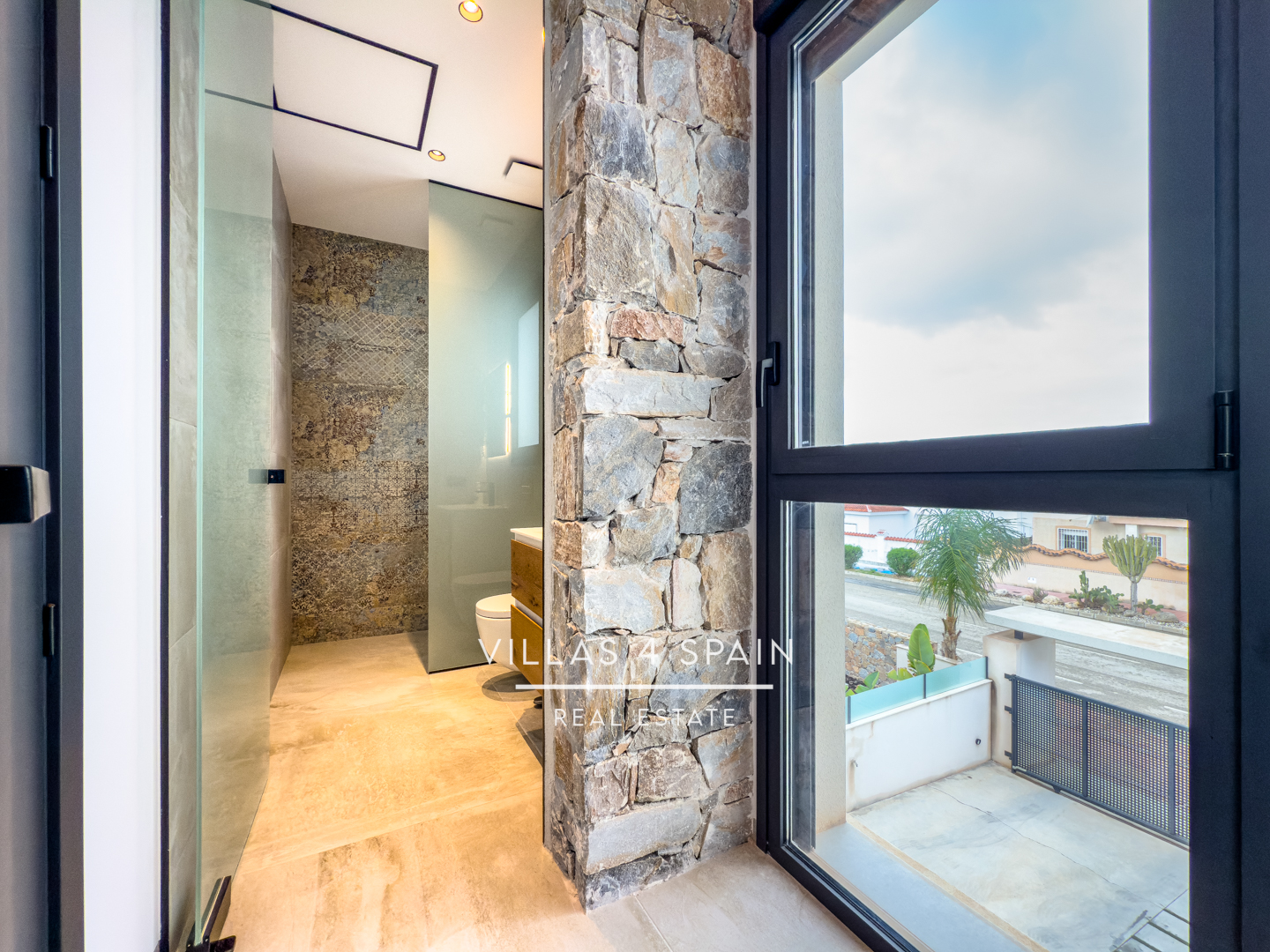 Resale - 4 bed 5 bath villa with private pool in Ciudad Quesada with sea views - av. del recorral - Alicante Resale - 4 bed 5 bath villa with private pool in Ciudad Quesada with sea views - av. del recorral - Alicante