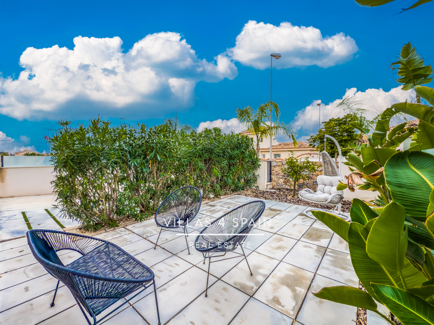 Resale - 4 bed 5 bath villa with private pool in Ciudad Quesada with sea views - av. del recorral - Alicante Resale - 4 bed 5 bath villa with private pool in Ciudad Quesada with sea views - av. del recorral - Alicante