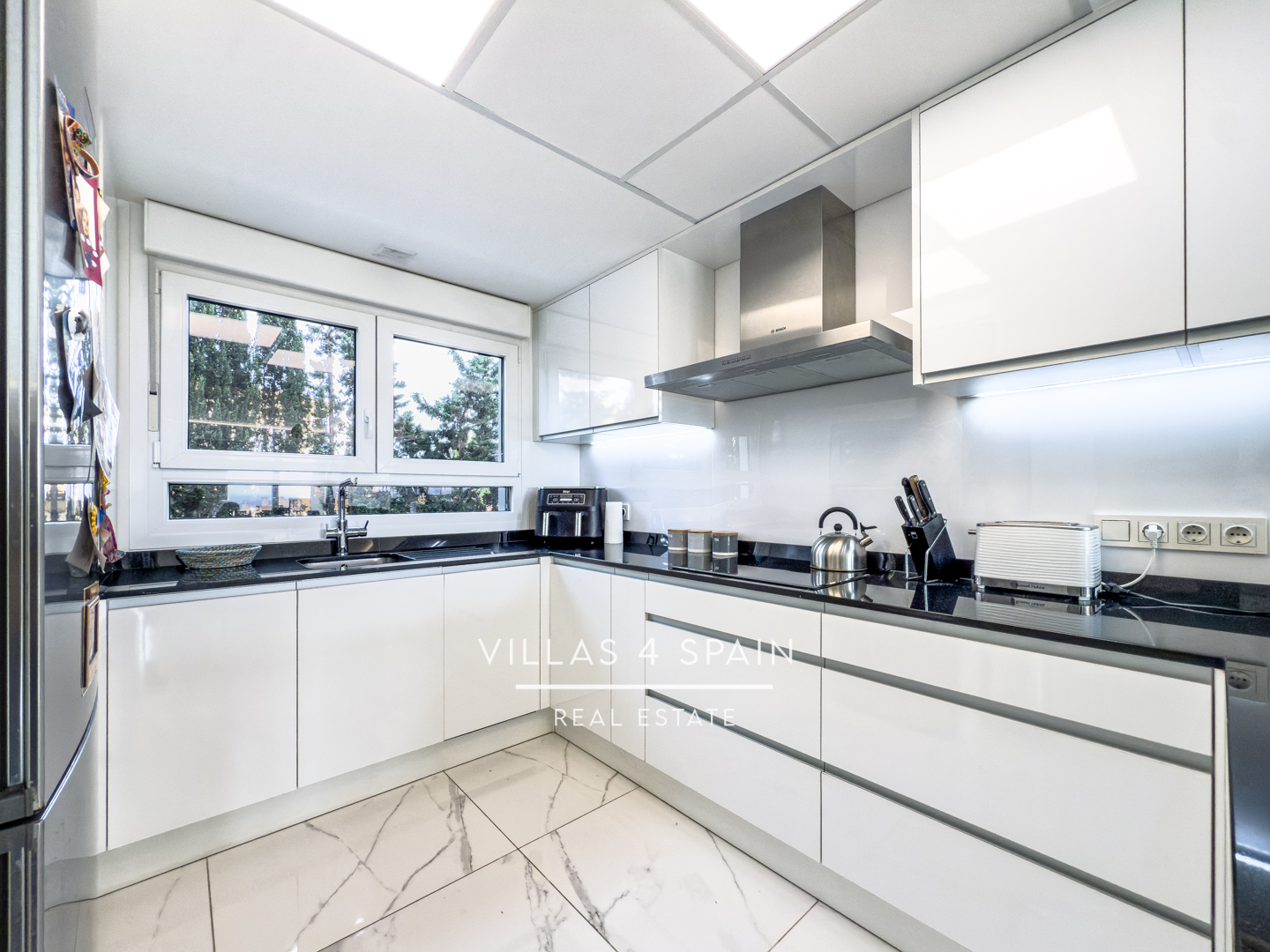 Resale - 2 Bed 2 Bath Sea View Apartment in Campoamor Villamartin with community pool - av. de ibiza  - Alicante Resale - 2 Bed 2 Bath Sea View Apartment in Campoamor Villamartin with community pool - av. de ibiza  - Alicante
