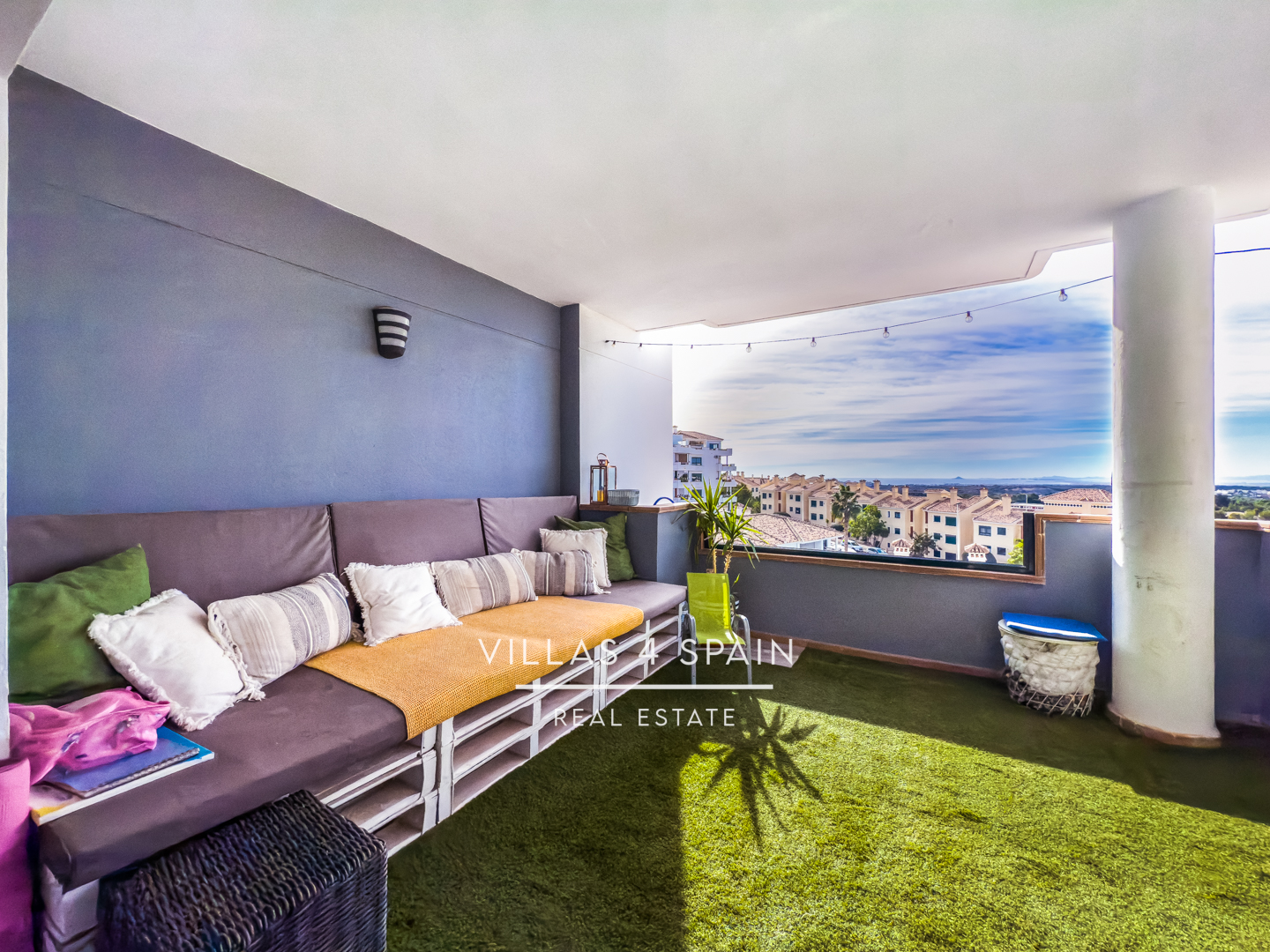 Resale - 2 Bed 2 Bath Sea View Apartment in Campoamor Villamartin with community pool - av. de ibiza  - Alicante Resale - 2 Bed 2 Bath Sea View Apartment in Campoamor Villamartin with community pool - av. de ibiza  - Alicante