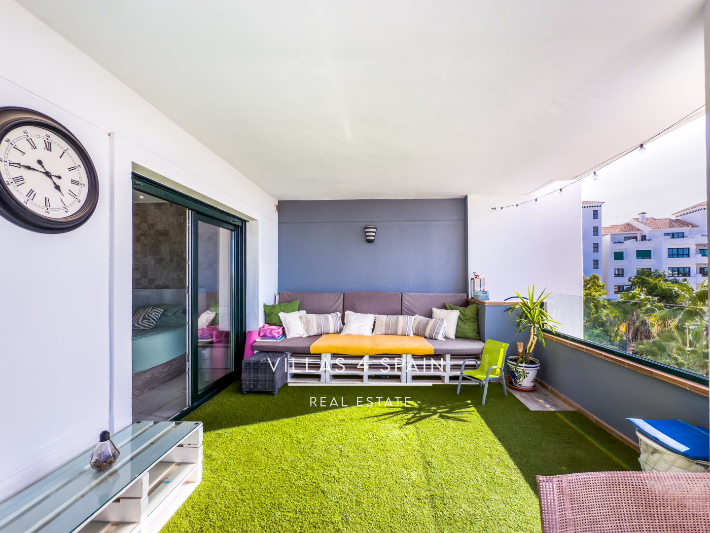 Resale - 2 Bed 2 Bath Sea View Apartment in Campoamor Villamartin with community pool - av. de ibiza  - Alicante Resale - 2 Bed 2 Bath Sea View Apartment in Campoamor Villamartin with community pool - av. de ibiza  - Alicante