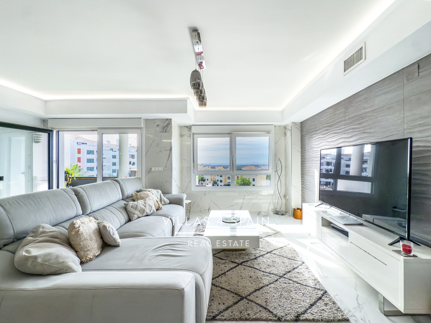 Resale - 2 Bed 2 Bath Sea View Apartment in Campoamor Villamartin with community pool - av. de ibiza  - Alicante Resale - 2 Bed 2 Bath Sea View Apartment in Campoamor Villamartin with community pool - av. de ibiza  - Alicante