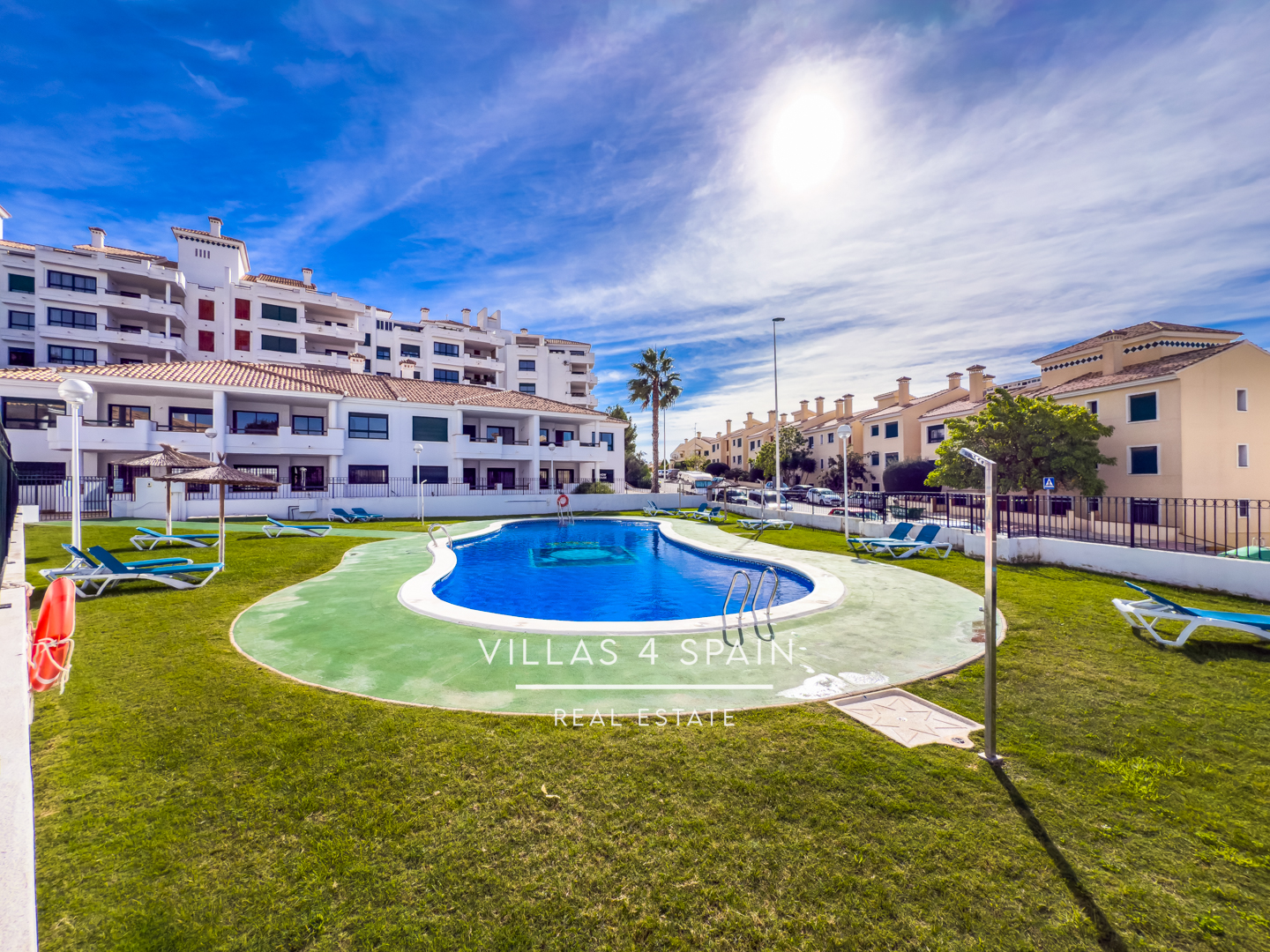 Resale - 2 Bed 2 Bath Sea View Apartment in Campoamor Villamartin with community pool - av. de ibiza  - Alicante Resale - 2 Bed 2 Bath Sea View Apartment in Campoamor Villamartin with community pool - av. de ibiza  - Alicante