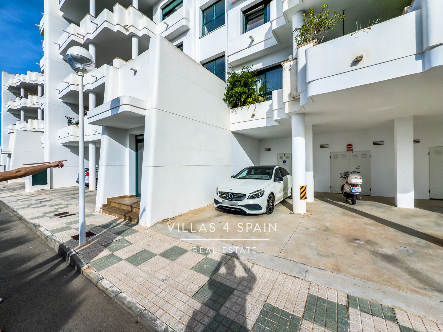 Resale - 2 Bed 2 Bath Sea View Apartment in Campoamor Villamartin with community pool - av. de ibiza  - Alicante Resale - 2 Bed 2 Bath Sea View Apartment in Campoamor Villamartin with community pool - av. de ibiza  - Alicante