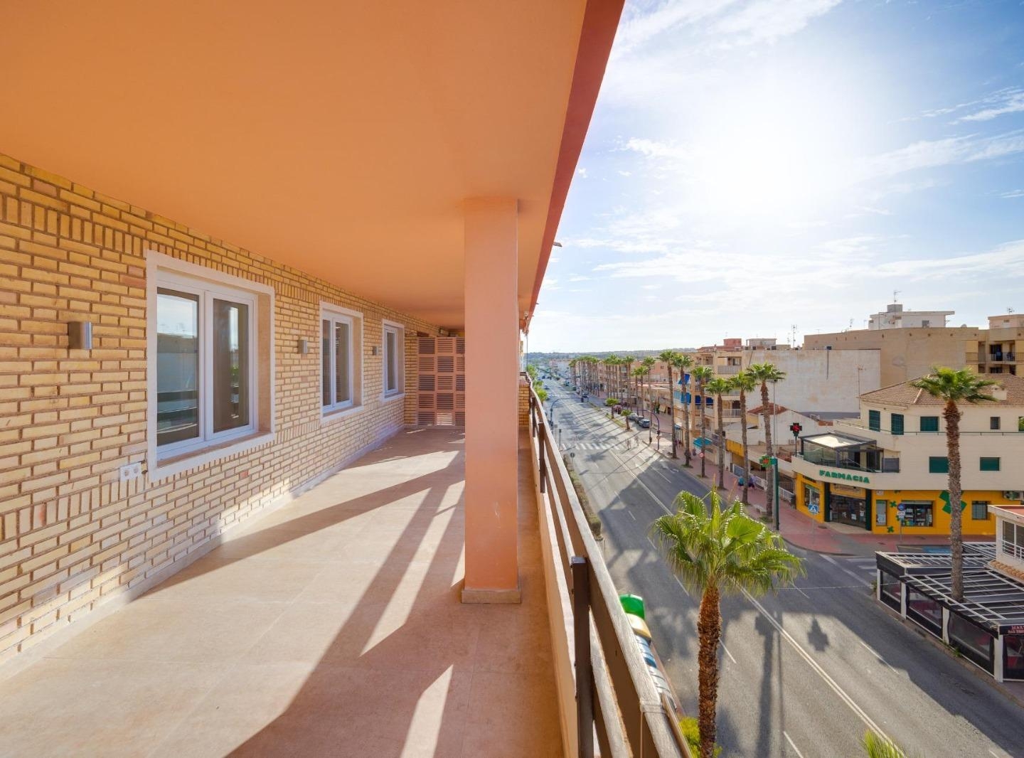 3 Bedroom 2 Bathroom Apartamento in Torrevieja